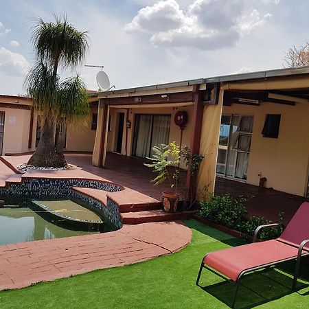 פולוקוואנה Ethen Guesthouse מראה חיצוני תמונה