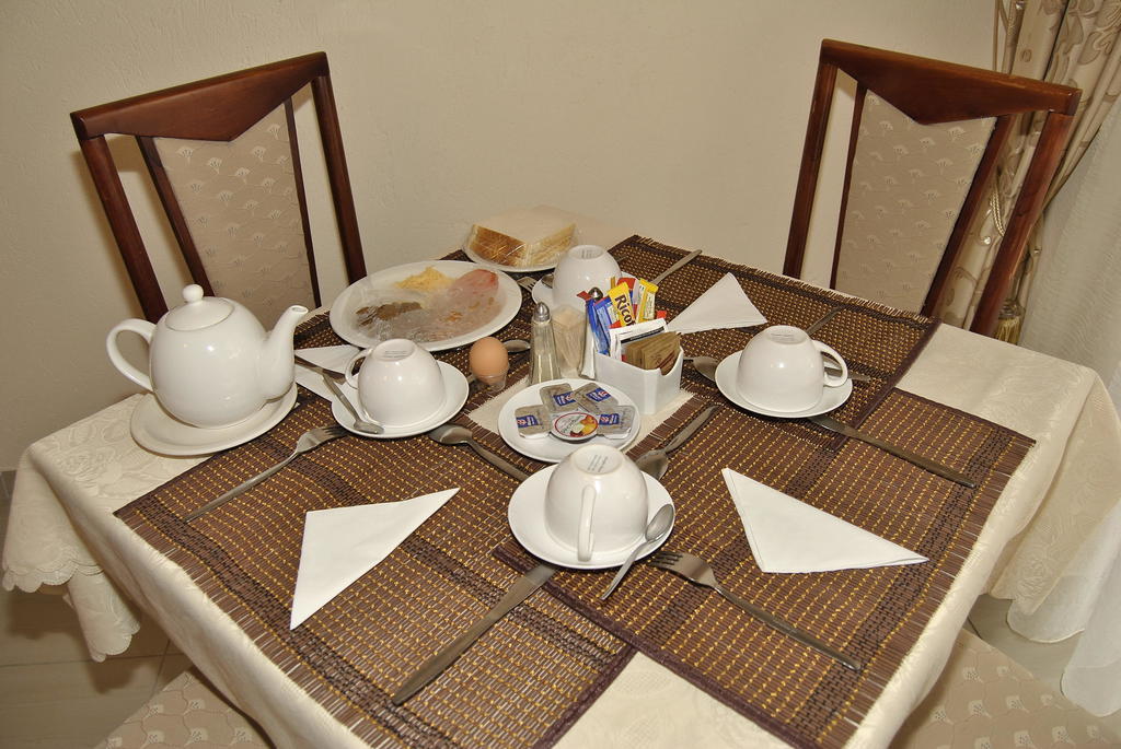 פולוקוואנה Ethen Guesthouse מראה חיצוני תמונה