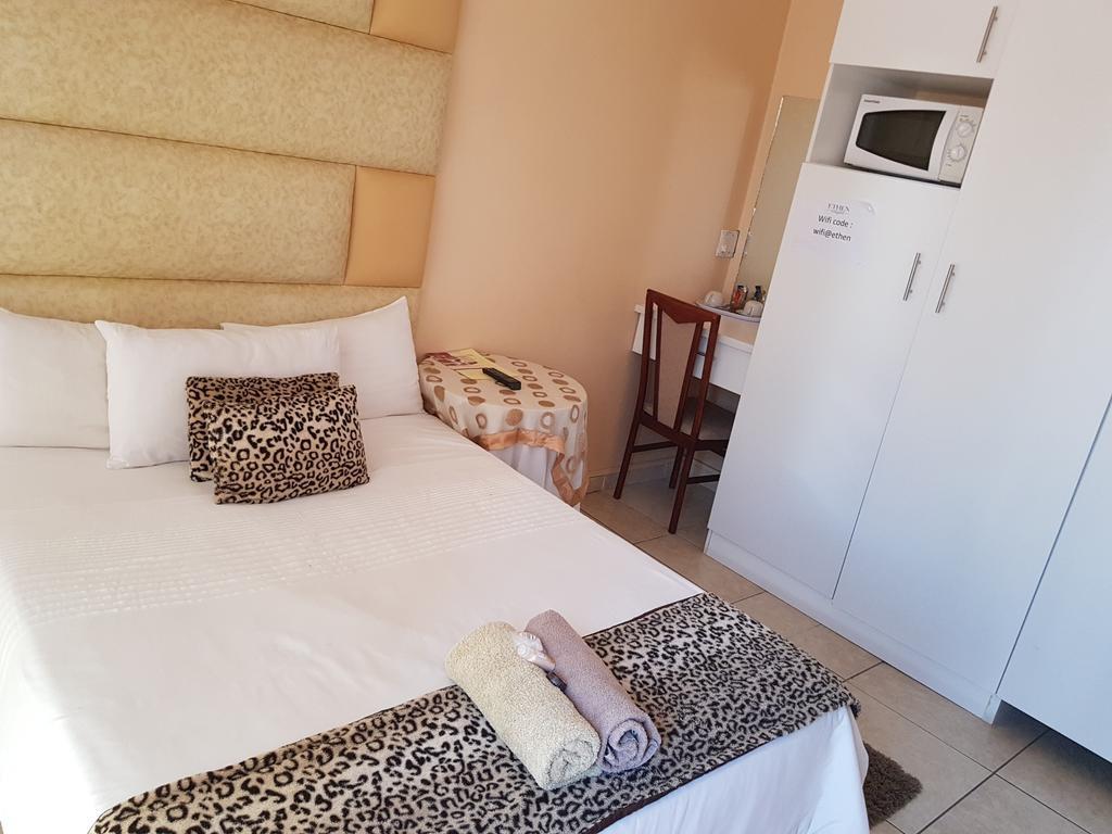 פולוקוואנה Ethen Guesthouse מראה חיצוני תמונה